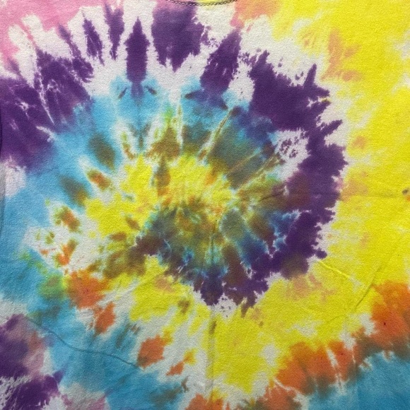 colorful Swirl tie-dye short sleeve crewneck casual hippie boho streetwear shirt - Picture 2 of 4